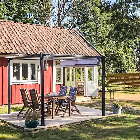 Amazing Home In Faerjestaden With Kitchen Eksteriør billede