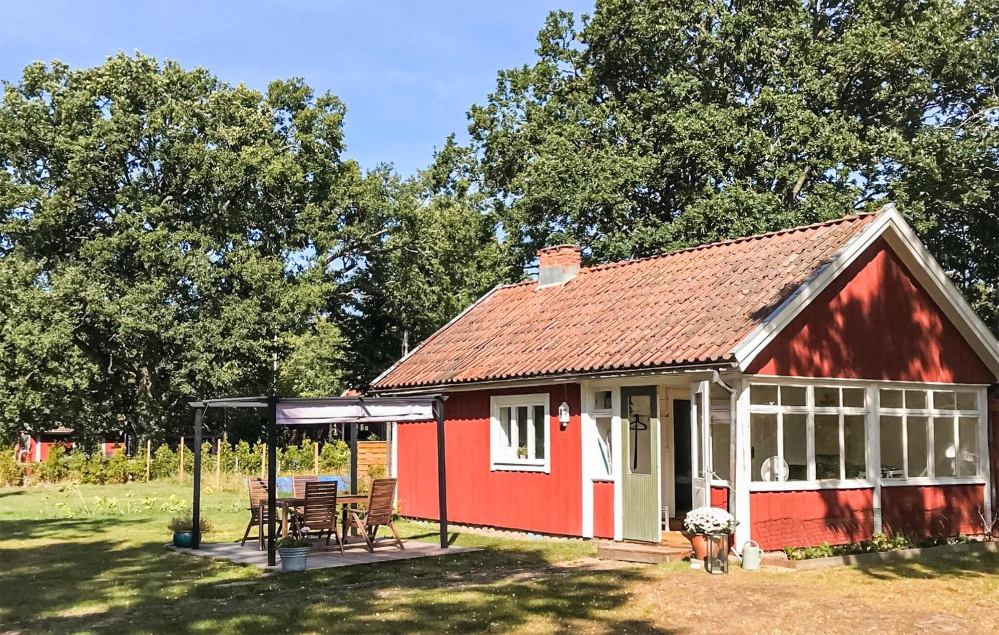 Amazing Home In Faerjestaden With Kitchen Eksteriør billede