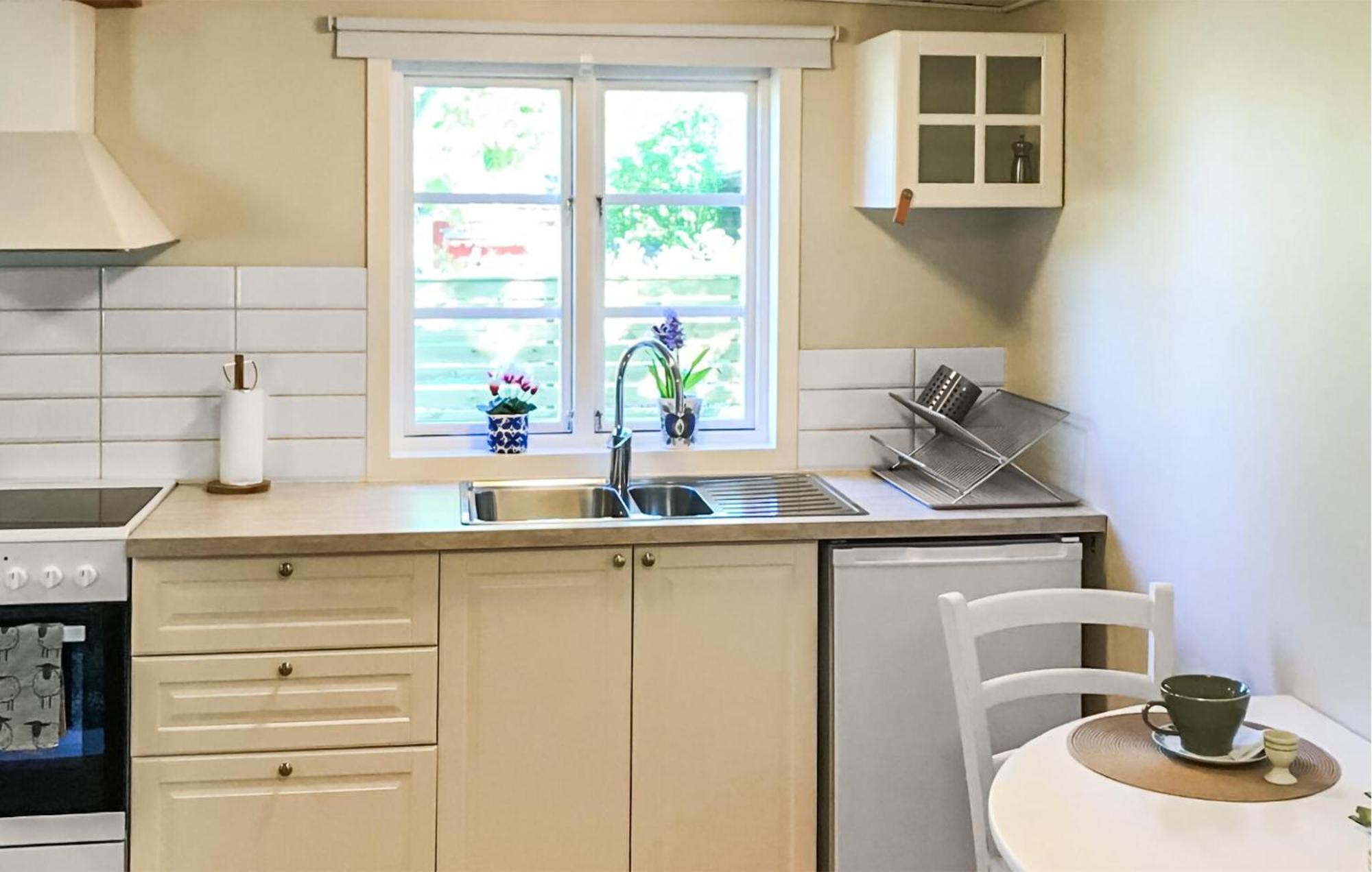 Amazing Home In Faerjestaden With Kitchen Eksteriør billede